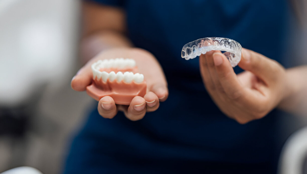 The Do’s and Don’ts for Wearing Clear Aligners